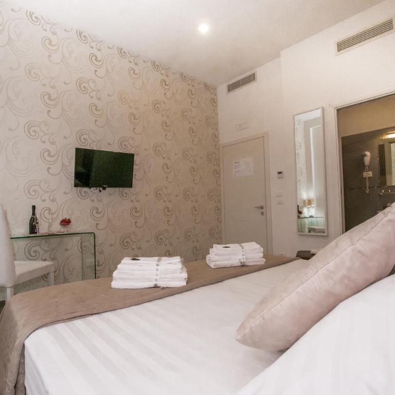 Elenoire Rooms & Suite - Camera Matrimoniale/Doppia con Letti Singoli - 16