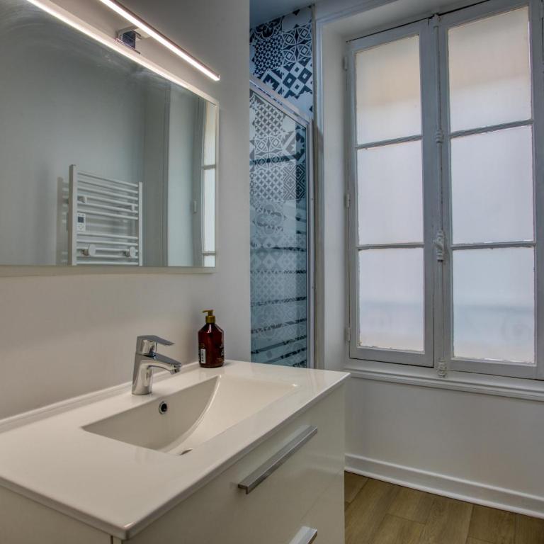 Duplex 2 chambres, hypercentre, charme, "Rempart" - Apartment mit 2 Schlafzimmern - 18