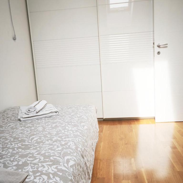 Urban Nest Detelinara FREE public PARKING - Apartman sa 2 Spavaće Sobe - 13