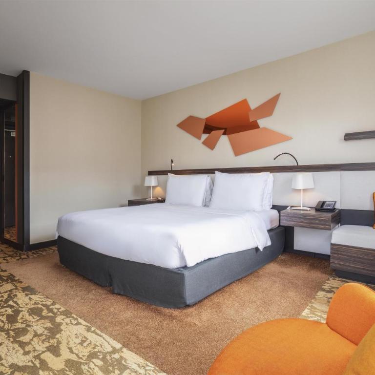 DoubleTree by Hilton Paris Boulogne - Chambre King de Luxe avec Terrasse - 3