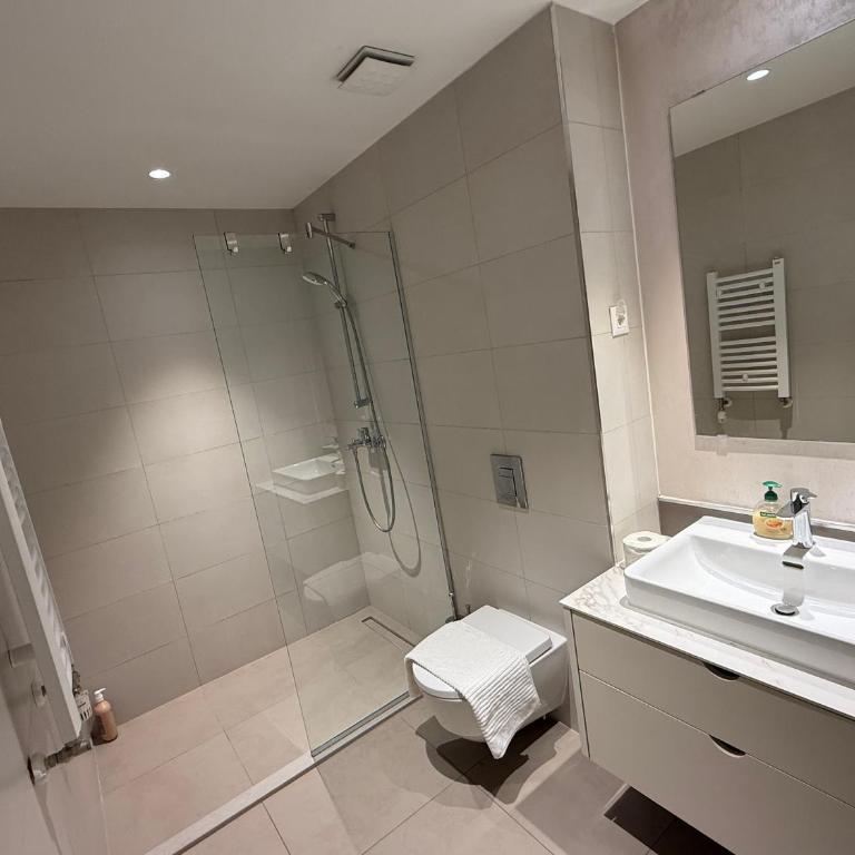 Belgrade Waterfront - Beograd na vodi Lux Apartman - Deluks Apartman sa 2 Spavaće Sobe i Balkonom - 34