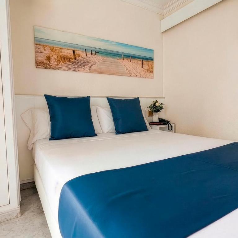 Hotel Medium Claramar - Habitación Doble con balcón - 1 o 2 camas - 2