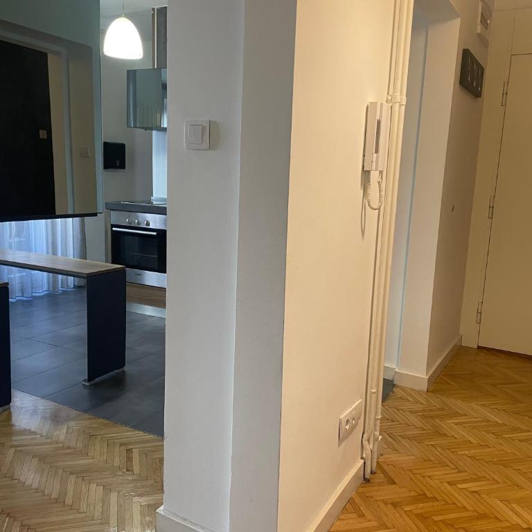 Quiet 1BR Apartment with Two Terraces in City Center - One-Bedroom Apartment - 6
