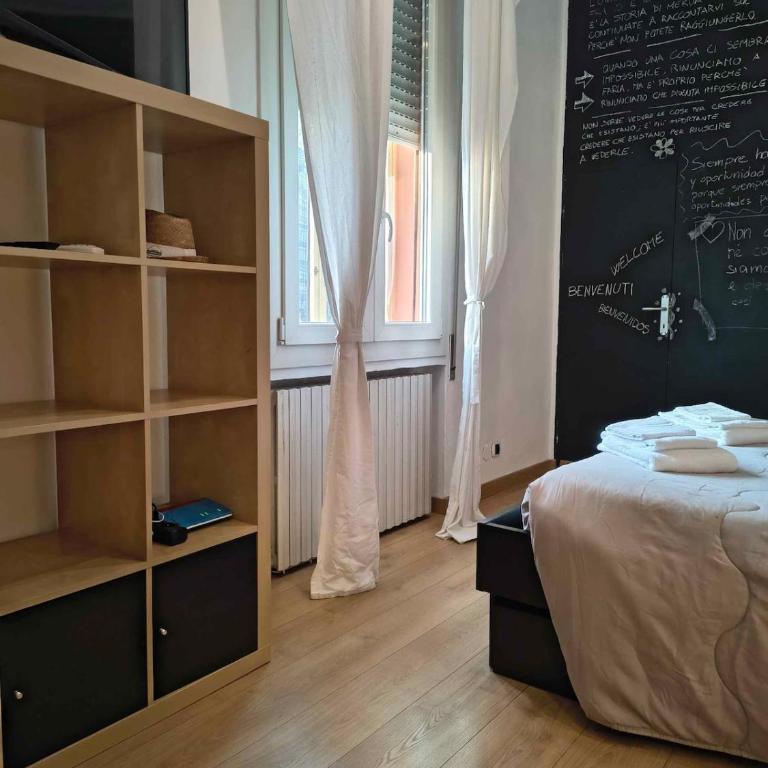 Bologna House Fioravanti 25 - Appartamento con 2 Camere da Letto e Vista Città - 18