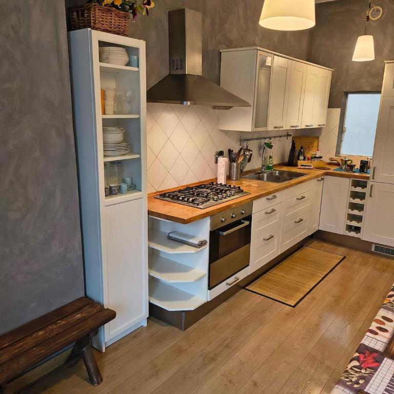 Bologna House Fioravanti 25 - Appartamento con 2 Camere da Letto e Vista Città - 22