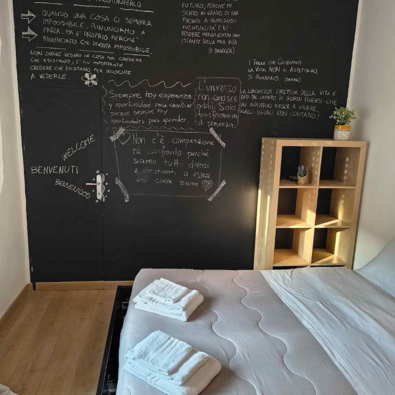 Bologna House Fioravanti 25 - Appartamento con 2 Camere da Letto e Vista Città - 37