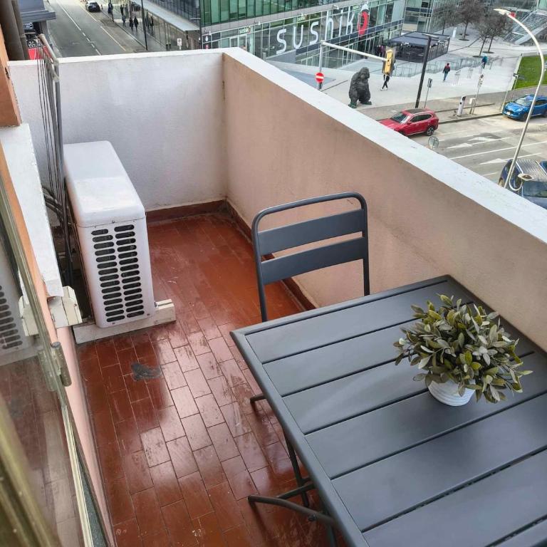Bologna House Fioravanti 25 - Appartamento con 2 Camere da Letto e Vista Città - 43