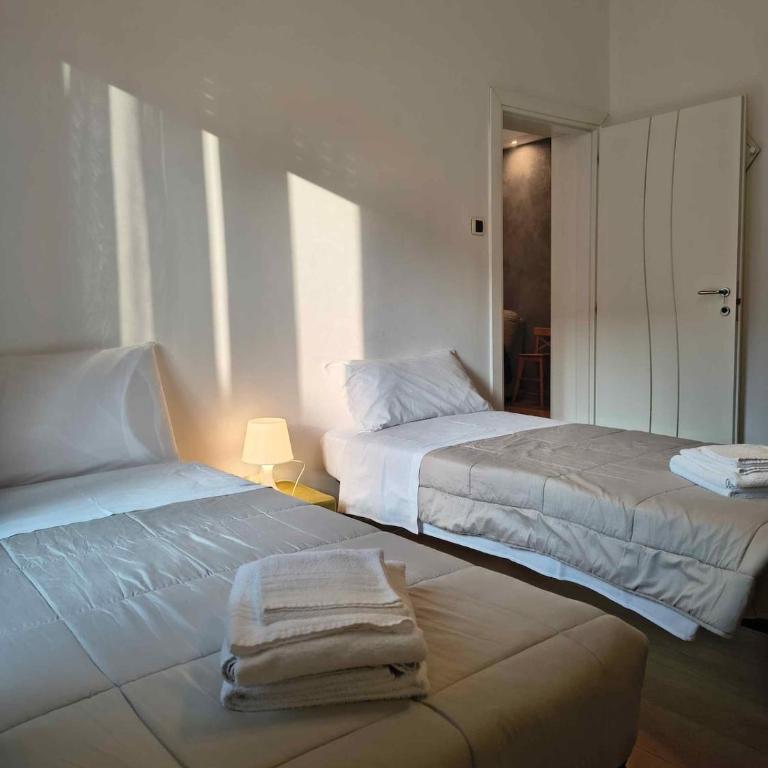 Bologna House Fioravanti 25 - Appartamento con 2 Camere da Letto e Vista Città - 59