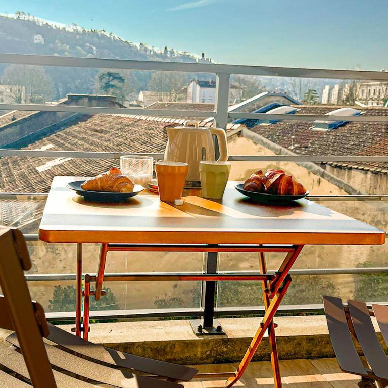Balcon Vue Panoramique - Parking - Gare 200m - Appartement 1 Chambre - 12