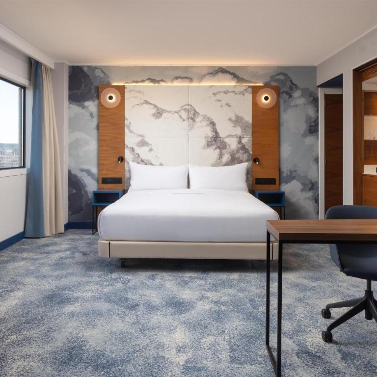 Hilton Barcelona - Master King Suite with Lounge Access - 6