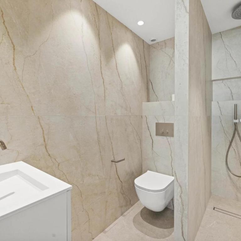 REF 2029 Sea view apartment for rent Cannes Croisette - Apartment - 14
