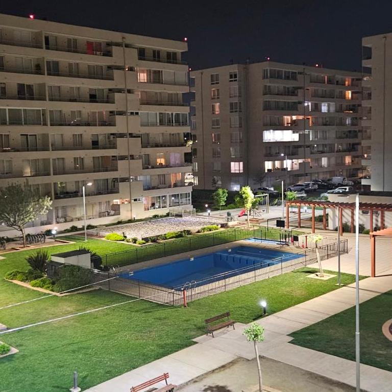 Departamento 3 dormitorios a pasos Champion media luna Rancagua con parcking y Wifi - Three-Bedroom Apartment with Balcony - 18