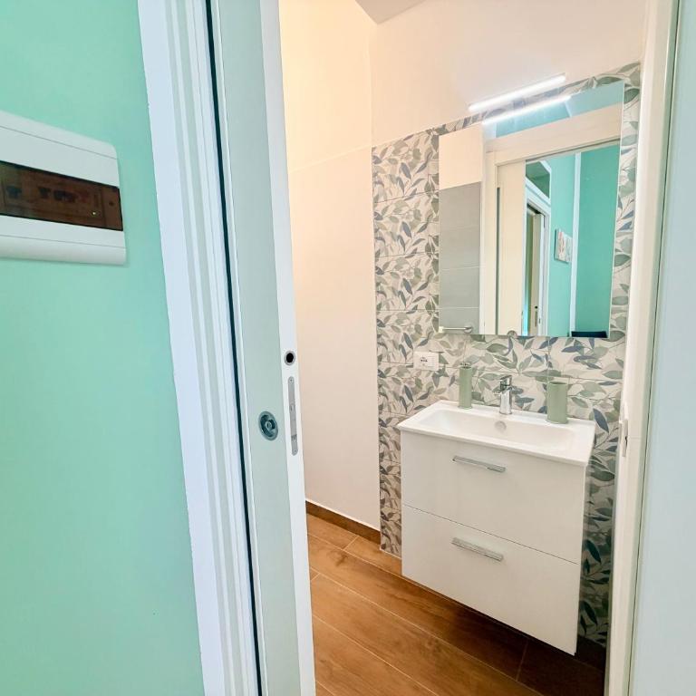 Green House - One-Bedroom Apartment - 28