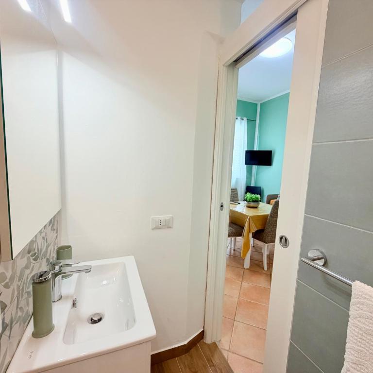 Green House - One-Bedroom Apartment - 33