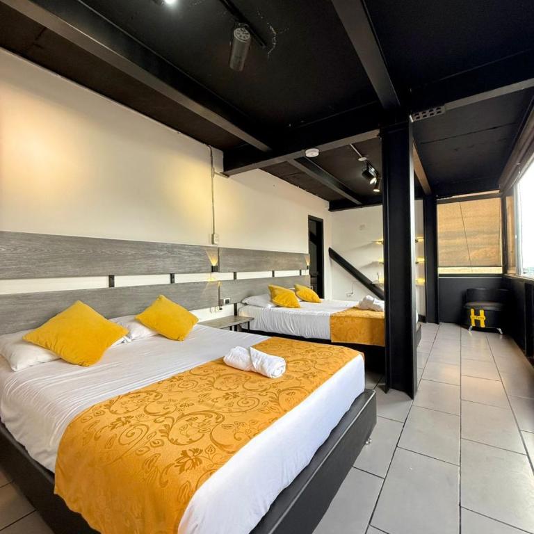 La PORRA HOTEL - Habitación Doble con baño privado - 2 camas - 2