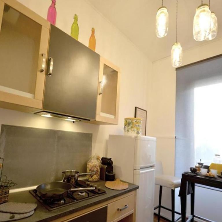 Donizetti House - Three-Bedroom Apartment - 13