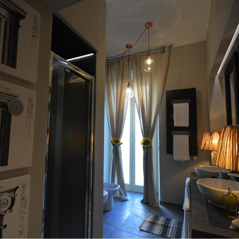 Donizetti House - Three-Bedroom Apartment - 16