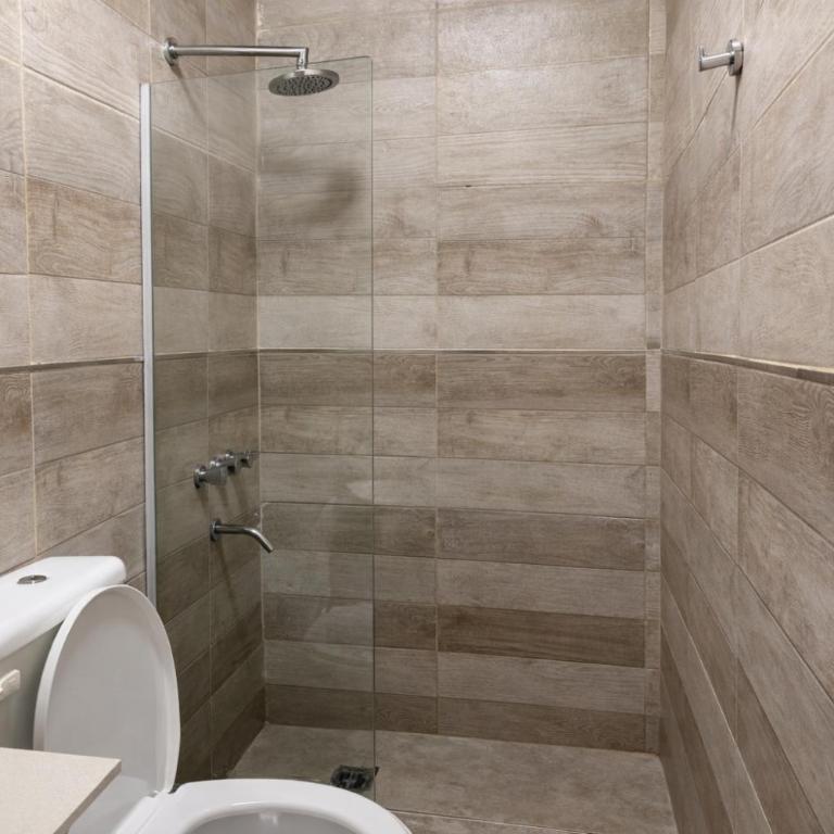 Departamento Moderno, equipado en Vicente Lopez , Ideal River Plate ,Tecnópolis ,100 metros del tren - Habitación Doble - 5