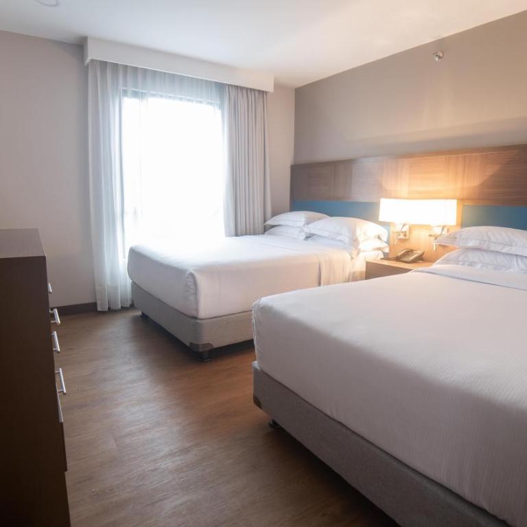 Embassy Suites by Hilton Bogotá - Rosales - Suite para no fumadores - 2 camas dobles - 2