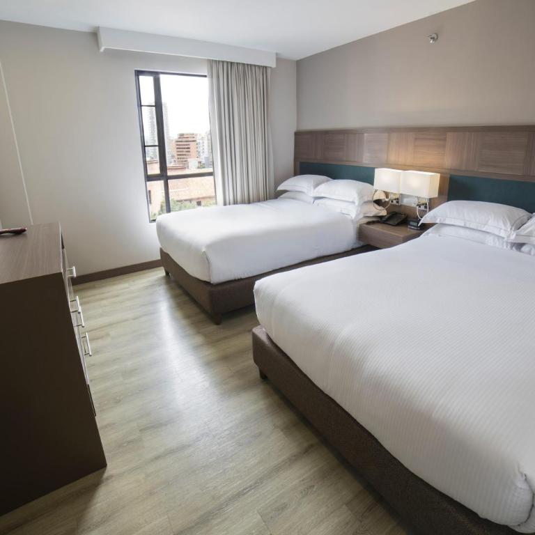 Embassy Suites by Hilton Bogotá - Rosales - Suite para no fumadores - 2 camas dobles - 12