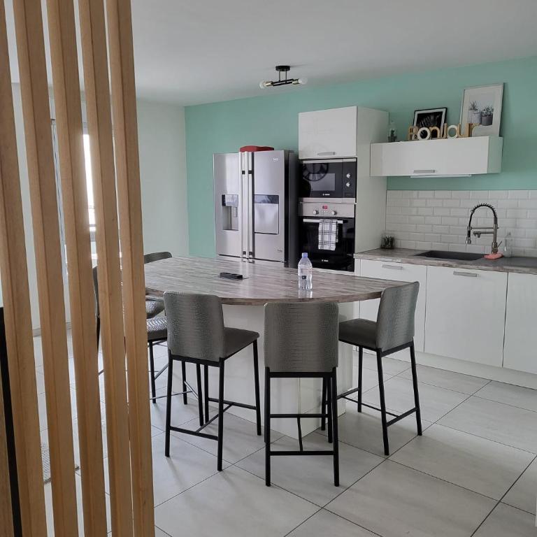 Spacieux Appartement de 73 m2 en plein centre-ville d'Evian avec 2 chambres - Apartamento de 2 dormitorios - 2