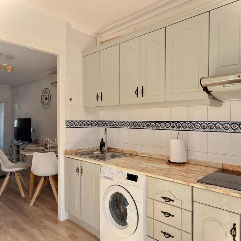 Serenity Oasis Apartment - Two-Bedroom Apartment - 9