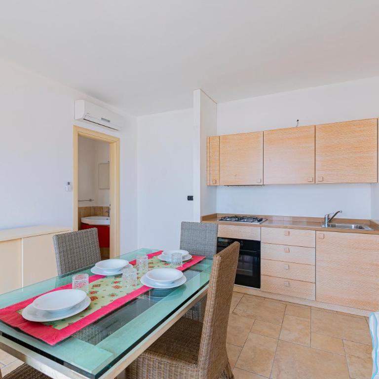 Residence Le Piscine - Appartamento con 2 Camere da Letto e Balcone - 20