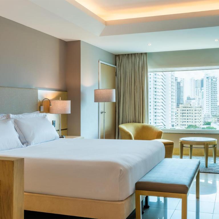 Hilton Cartagena - Executive King Room with City View - 4