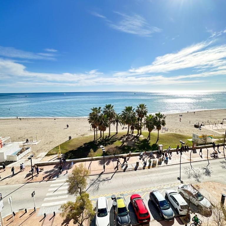 Horizonte 1 Cosy apartment with incredible sea view at first line of Fuengirola Beach - Three-Bedroom Apartment with Sea View - 13