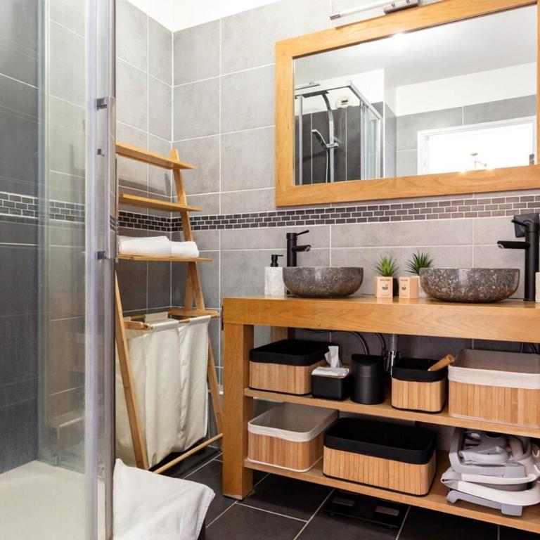 WeHost- CORNICHE Soleil Couchant 2 chambres 4pers,Parking,Piscine - Appartement - Vue sur Piscine - 42