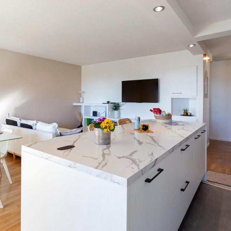WeHost- CORNICHE Soleil Couchant 2 chambres 4pers,Parking,Piscine - Appartement - Vue sur Piscine - 21