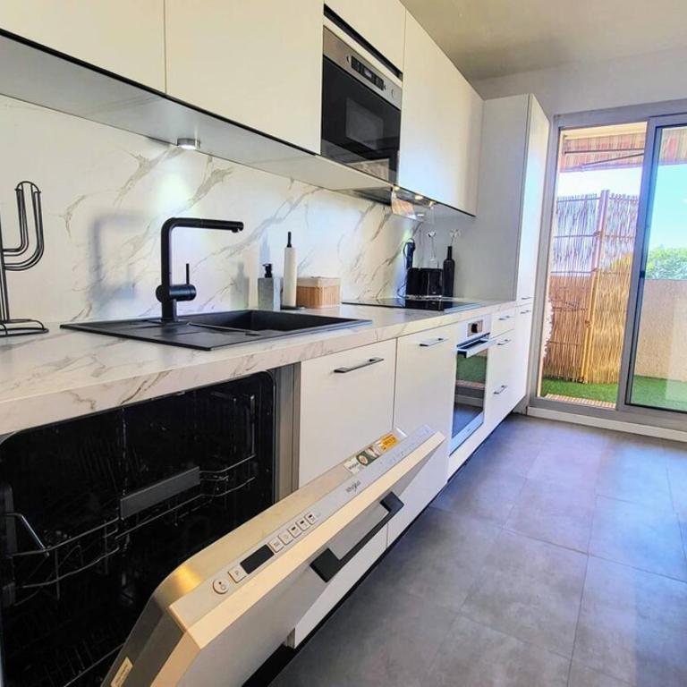 WeHost- CORNICHE Soleil Couchant 2 chambres 4pers,Parking,Piscine - Appartement - Vue sur Piscine - 15