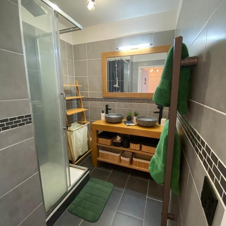 WeHost- CORNICHE Soleil Couchant 2 chambres 4pers,Parking,Piscine - Appartement - Vue sur Piscine - 38