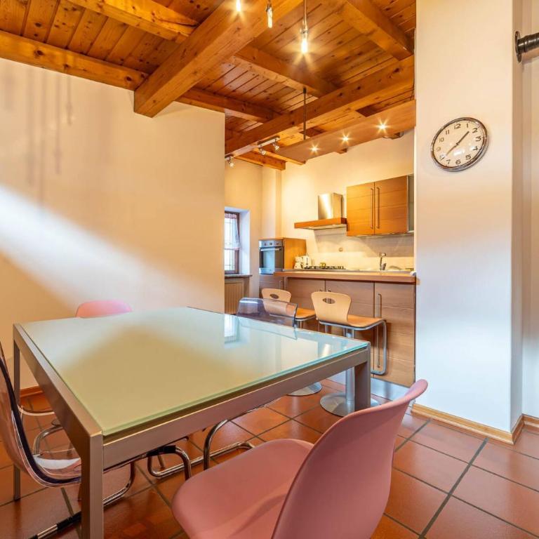 Altèra Home - Appartamento con 2 Camere da Letto e con Vista Montagna - 5