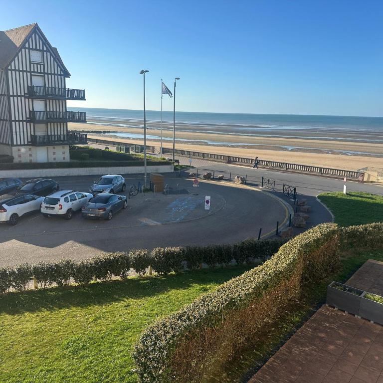 Appartement 3 pièces en front de mer avec balcons, à Cabourg, proche centre-ville. - FR-1-487-275 - Appartamento (8 Adulti) - 13
