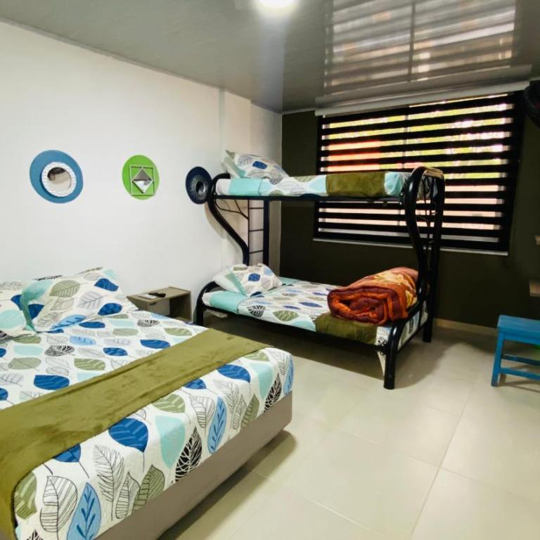KlanDestino Hostal Santa Marta - Habitación Familiar con baño privado - 7