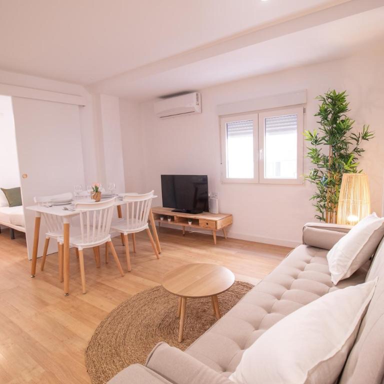 Malvarrosa by Concept Flats - Two-Bedroom Apartment - 7
