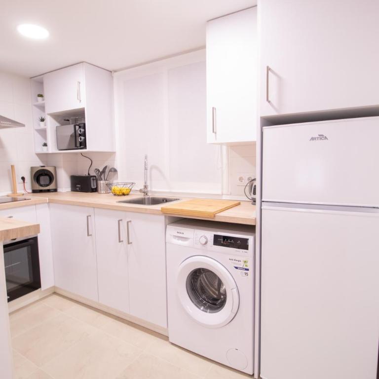 Malvarrosa by Concept Flats - Two-Bedroom Apartment - 12