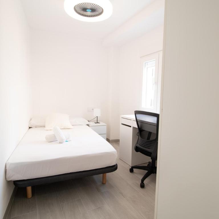 Malvarrosa by Concept Flats - Three-Bedroom Apartment - 16