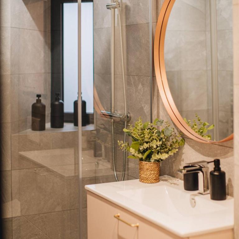La Vie en Rose - Luxe, calme & hypercentre - 3* - One-Bedroom Apartment - 29