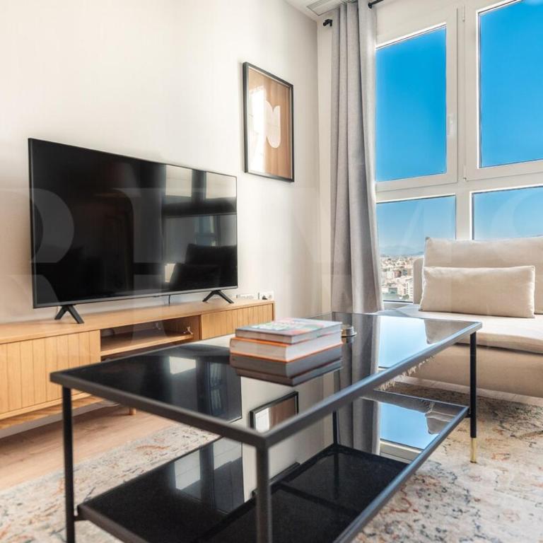 23rd Floor City Apartment with Pool & Gym REMS - Apartamento de 2 dormitorios - 4