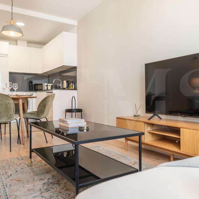 23rd Floor City Apartment with Pool & Gym REMS - Apartamento de 2 dormitorios - 25