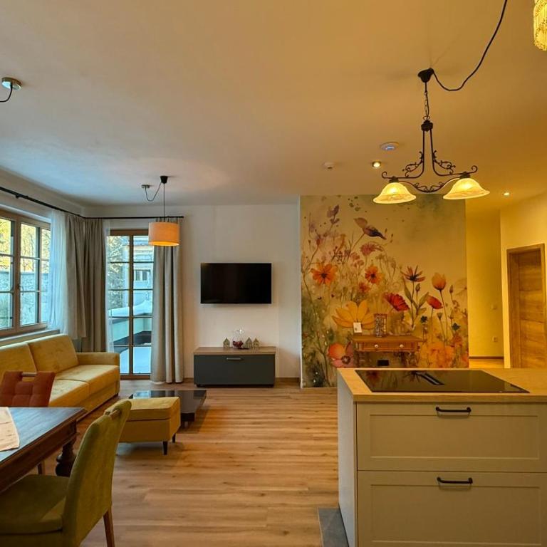 Stadt'l Villa Radstadt - Apartamento de 1 dormitorio con balcón y vistas a la montaña - 2