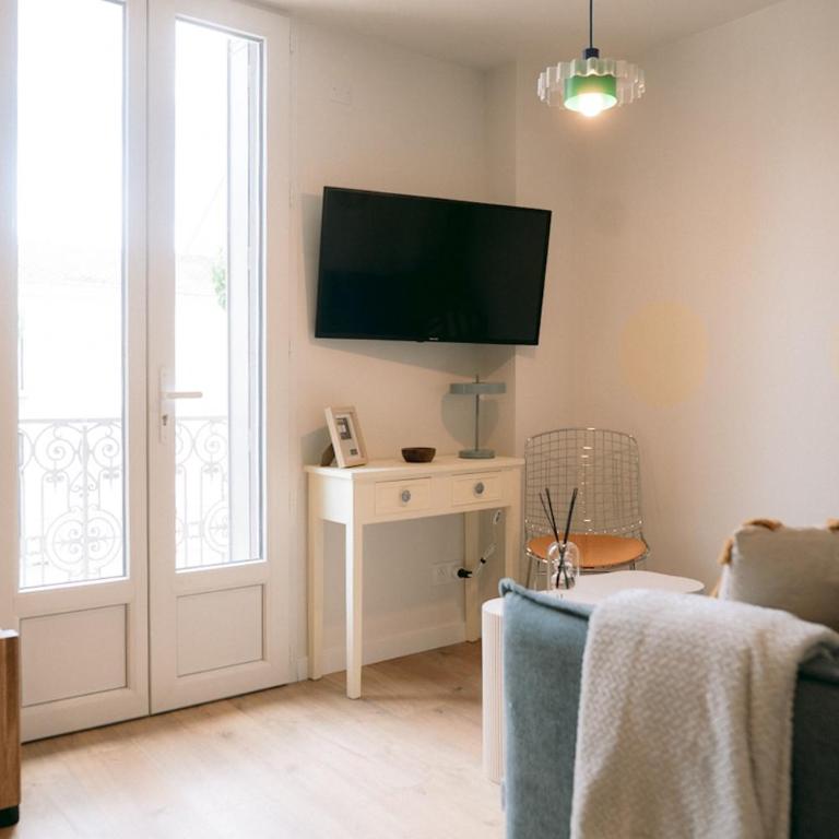 Les archives de Georges 153 - Appart' de standing en centre-ville - Balcon privé, Climatisation, Caméra de vidéo surveillance - Studio mit Balkon - 2