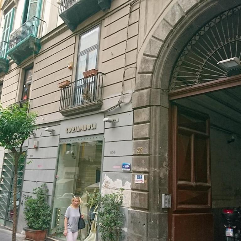 NAPOLI DUOMO STAY Charming Apartment - Appartamento Deluxe con 2 Camere da Letto - 3