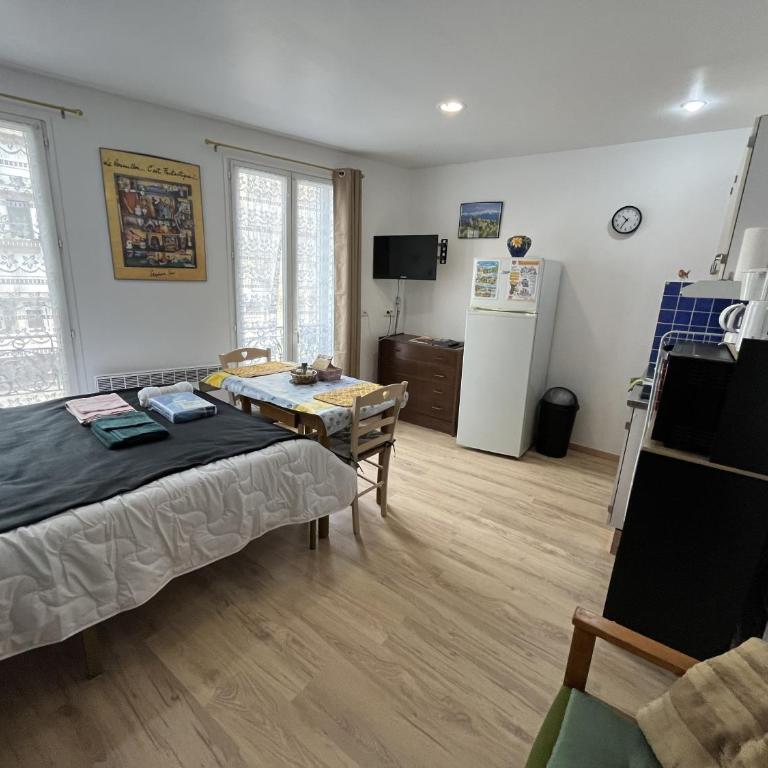 Le Perchoir d'Amélie - Studio Calme et lumineux à 50 m des Thermes - Classé 2 étoiles - Apartment mit 1 Schlafzimmer - 4