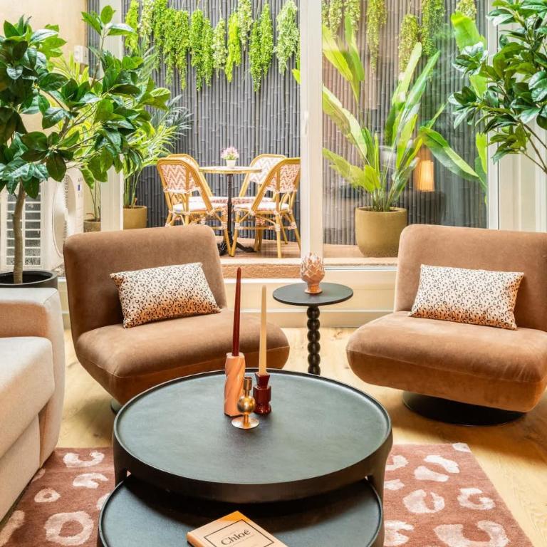 Loft rare avec patio chic - Tour Eiffel - Appartement - 2