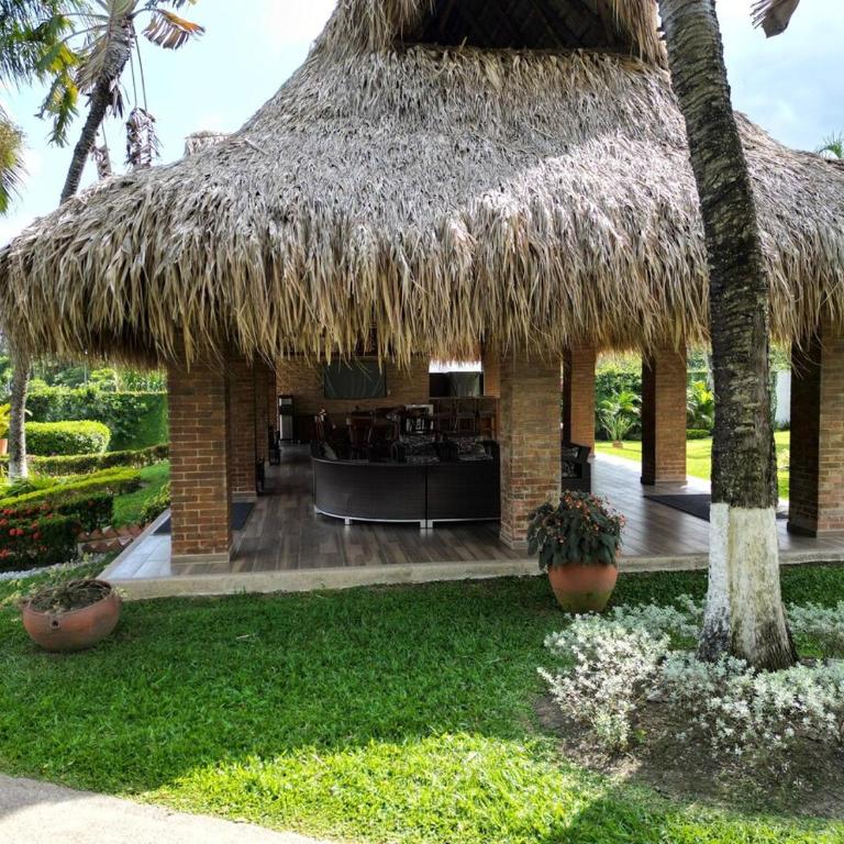 Casa Campestre en Ibagué - Villa - 11