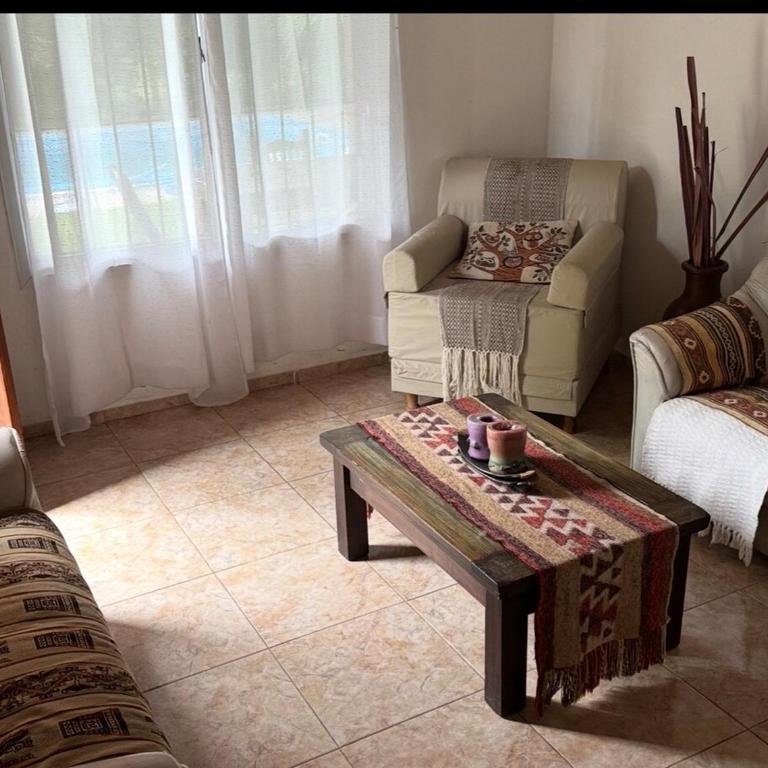 Casa quinta con pileta y parque en San Pedro - Two-Bedroom House - 30