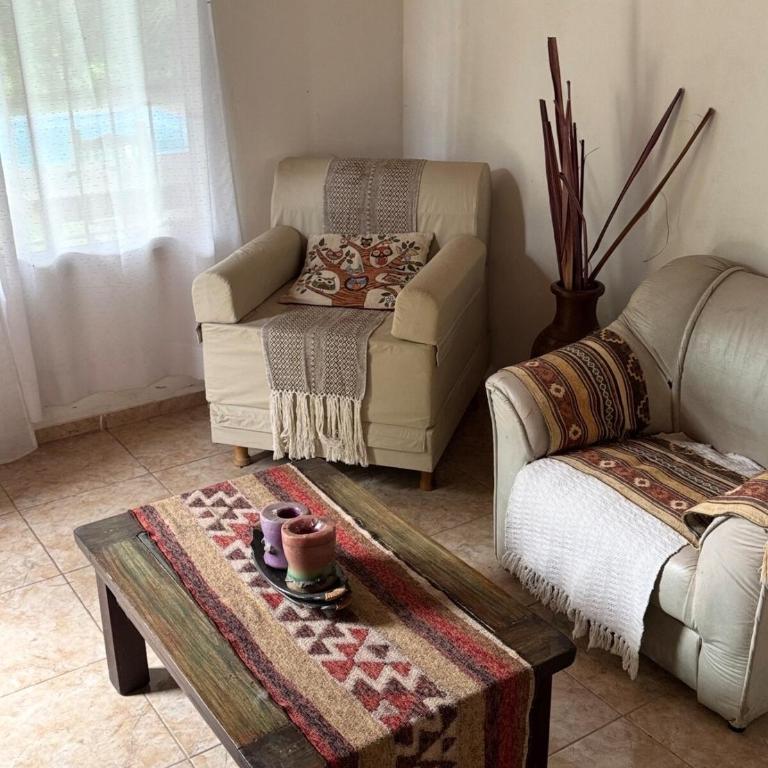 Casa quinta con pileta y parque en San Pedro - Two-Bedroom House - 29